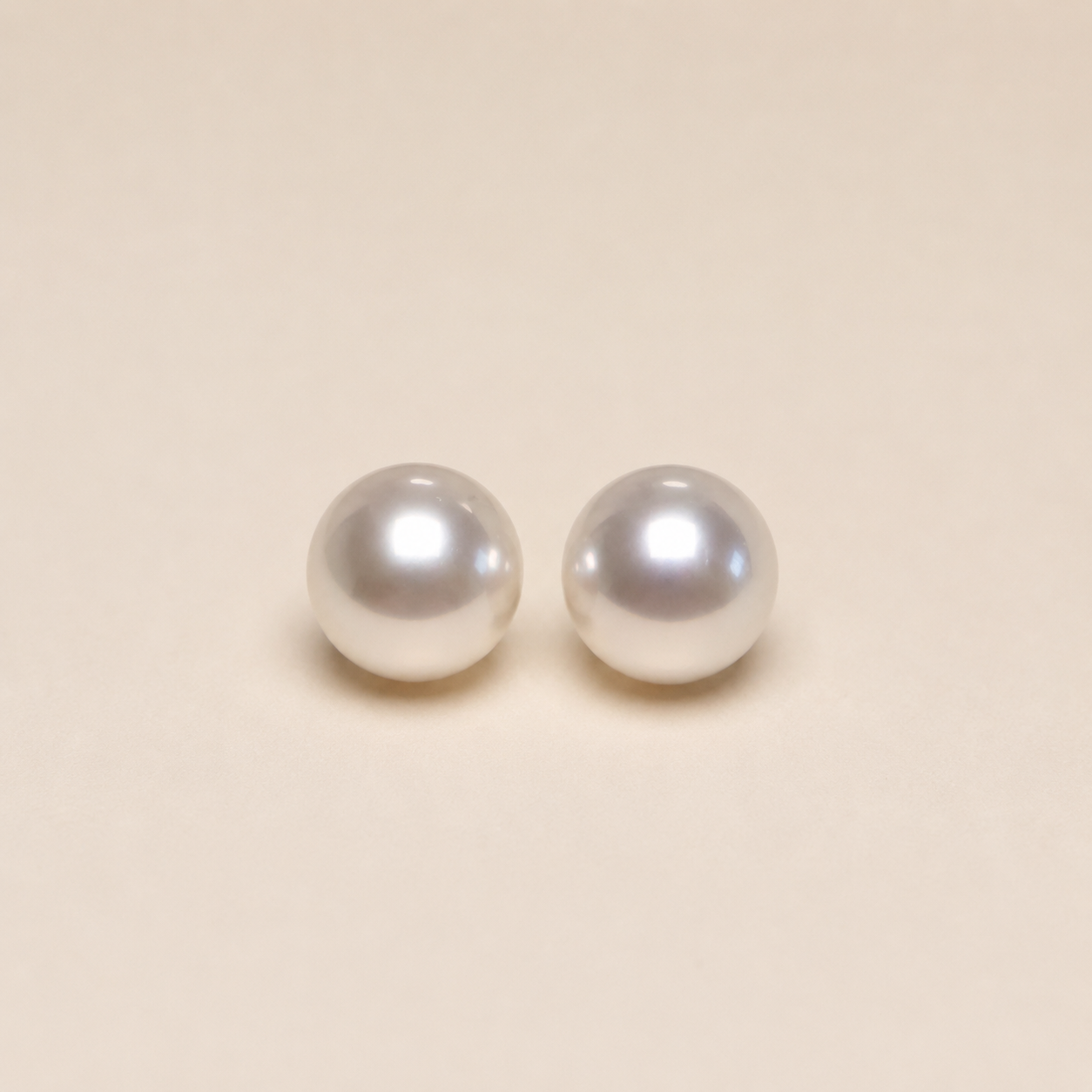 Gemina Claire cool silver-white freshwater pearl stud earrings